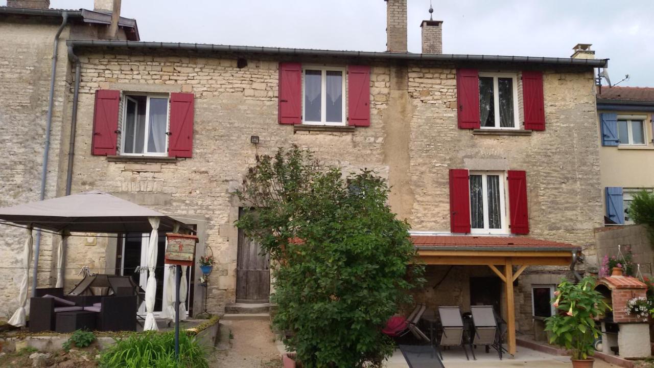 Отель Chez Monique Doulaincourt-Saucourt Экстерьер фото